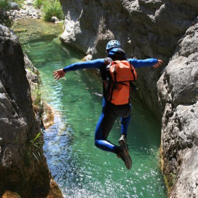 sports-eau-vive-canyoning